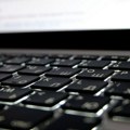 Investitori ulažu u poznate AI startapove, ostali zanemareni