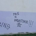 Na školi u Splitu ispisani grafiti puni mržnje: "Ubij Srbina" i "Marš iz Hrvatske", tu je i ustaški simbol