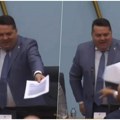 Haos na sednici skupštine nsrs, letele uvrede i papiri: Radislav Dončić gađao Nenada Stevandića, on naredio da ga izbace…