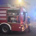 Požar u Promenadi u Novom Sadu, na licu mesta vatrogasci i ekipa Hitne pomoći
