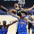 San Antonio poveo u finalnoj seriji Zapadne konferencije NBA lige: Sparsi su kao gosti pobedili Oklahomu posle dva produžetka