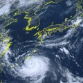Za desetine hiljada ljudi u Japanu savetuje se evakuacija zbog tajfuna
