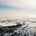 Prvi ozbiljniji sneg na Kopaoniku, počelo i veštačko osnežavanje