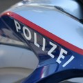 Krvavi Božić u Beču: Srbin nožem iskasapio ženu po licu, njenog sina tukao