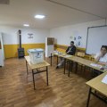 Do 15 časova na referendumu na Kosovu glasala 203 birača, u Zvečanu niko