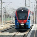 Presečeni kablovi na pruzi Novi Sad – Beograd, vozovi saobraćaju usporeno