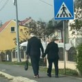 Ono što je ovaj deka uradio za svoju baku dokazuje da večna ljubav postoji: Snimak sve govori! "Tako se voli, respekt za…