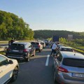 Nezgoda na auto-putu Miloš Veliki kod Ljiga, na licu mesta i Hitna pomoć