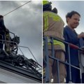 Drama u Ljubljani: Opozicioni poslanik se popeo na krov Skupštine i pretio da će skočiti (VIDEO)