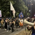 „Sistem je pao kad je udario na decu“ – u Nišu održan protest solidarnosti sa Novosađanima