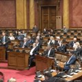 "Svi opozicioni poslanici zajedno zatraže raspisivanje vanrednih parlamentarnih izbora"