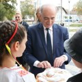 Ministar za brigu o selu posetio opštinu Ada Sto porodica dobilo podsticaj za kupovinu kuća