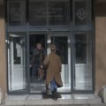 Novi udar na Srbe na KiM - profesori, studenti, lekari postaju "stranci"