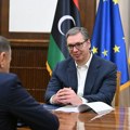 Berliner cajtung: Vučić iz koristi glumi da želi u EU, a Brisel to zna
