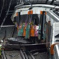 Судар возова у Британији: машиновођа прошао кроз црвено светло