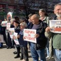Protest i u Prokuplju, bilo provokacija, ali i podrška ispred Gimnazije