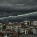 Upaljen meteo alarm Upozorenja zbog padavina i poplava, vreme je opasno