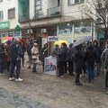 Štand i razglas SNS-a u centru Vranja usred izborne tišine, izbio i incident