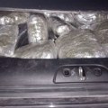 Zaplena droge na Batrovcima: Policija uhapsila mladog muškarca, sve stalo u gepek iza bunkera