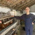 Najmlađi farmer u Srbiji Zoran iz Ježevice ima samo 16 godina, sam kupio svoje životinje i brine o njima