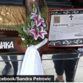 Skandalozan slučaj u Kraljevu: Sandra sa umrlicom i krstom došla po baku u bolnicu, na šalteru doživela šok! „Ona nije…