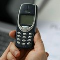 Vraća se Nokia 3310! Roditelji sve više biraju "glupe" telefone kako bi zaštitili svoju decu