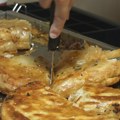 Počeli Dani bureka u Nišu: Mirisi sa štandova mame prolaznike kod Oficirskog doma