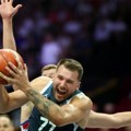 Košarkaši Slovenije pobedili Island i obezbedili plasman u nokaut fazu EP