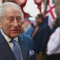 BBC: Kralj Čarls biće prvi britanski monarh u više od 500 godina koji će se moliti s papom u Vatikanu