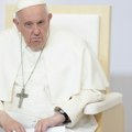 Papa Franja u bolnici Iz Vatikana se još uvek niko ne oglašava