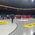 Nerealna scena - obrt u areni: Košarkaši Zvezde izašli na parket, Partizan nije! Svi su zbunjeni - evo ko donosi konačnu…