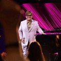 Bitka za zdravlje: Elton Džon potpuno izgubio vid