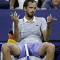 Kolaps kakav tenis ne pamti! Ceo svet gleda šta je uradio Rus nakon eliminacije sa Ju-Es opena
