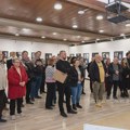 Фото-клуб ЦД13 отворио тринаесту годишњу изложбу под називом „Зрењанинска фотографска сцена 2025.“ Фото-клуб ЦД13