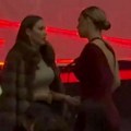 Pogledajte susret Aleksandre Prijović i Tee Tairović na koncertu Emine Jahović: Obe sele u prvi red, a onda...