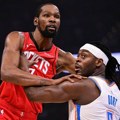 Kevin Durent izviždan na terenu NBA šampiona: Nisu mu oprostili izdaju, opet ih je pobedio