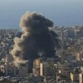 Ogromna eksplozija u Bejrutu: Dižu se gusti oblaci dima (video)