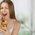 Zdrava navika ili opasan trend - da li je bezbedno jesti isključivo voće
