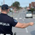 Nesvakidašnja saobraćajka u Kragujevcu: Kamion ostao zaglavljen u uskoj ulici