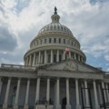 Počelo rano glasanje na međuizborima za američki Kongres, republikanska većina na udaru