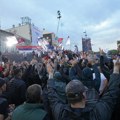 Veliki broj građana na skupu liste "Ujedinjena Srbija - Aleksandar Vučić" u Nišu