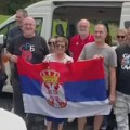 VIDEO Do biračkog mesta 900 kilometara: Grupa srpskih državljana u Australiji krenula na dug put autobusom do Sidneja da bi…