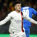 Jović i Rosoneri dočekuju prašku Slaviju