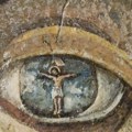 Невероватан таленат бате из Вучја: Патријарха Павла нацртао на зрну пшенице, Стефана Немању на нози од мрава (фото)