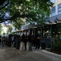 Blokade suda u Novom Sadu: Koliko demonstranata, toliko žandarma