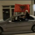Slavlje uz oružje za predsednika Saveta Albanaca samo navijačka radost (video)