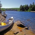 Kanada ima toliko jezera da većina nemaju ni ime: "Međunožje" i "Još jedno jezero" su samo neka od njih