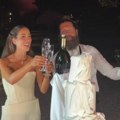 Torta na 4 sprata, vatromet iznad jezera i najskuplji šampanjac: Svi detalji venčanja Tamare Kalinić i Italijana Filippa…