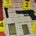 Muškarac na Čukarici uhapšen zbog ilegalnog oružja u stanu: Policija otkril i da je krao struju FOTO