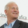 Preminuo Džon Irvin: Reditelj koji nije voleo da se ponavlja, ovo su njegovi najpoznatiji filmovi